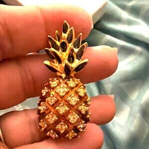 Vintage Gold Tone Rhinestone Pineapple Brooch Mid Century Novelty Pin